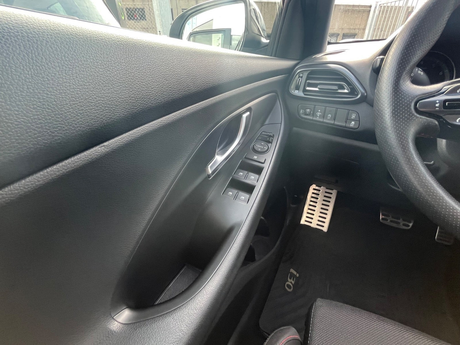 Hvid Hyundai i30 fra 2021
