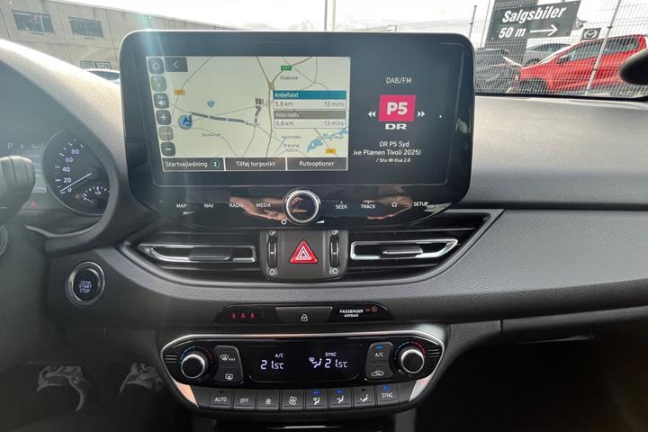 Hvid Hyundai i30 fra 2021