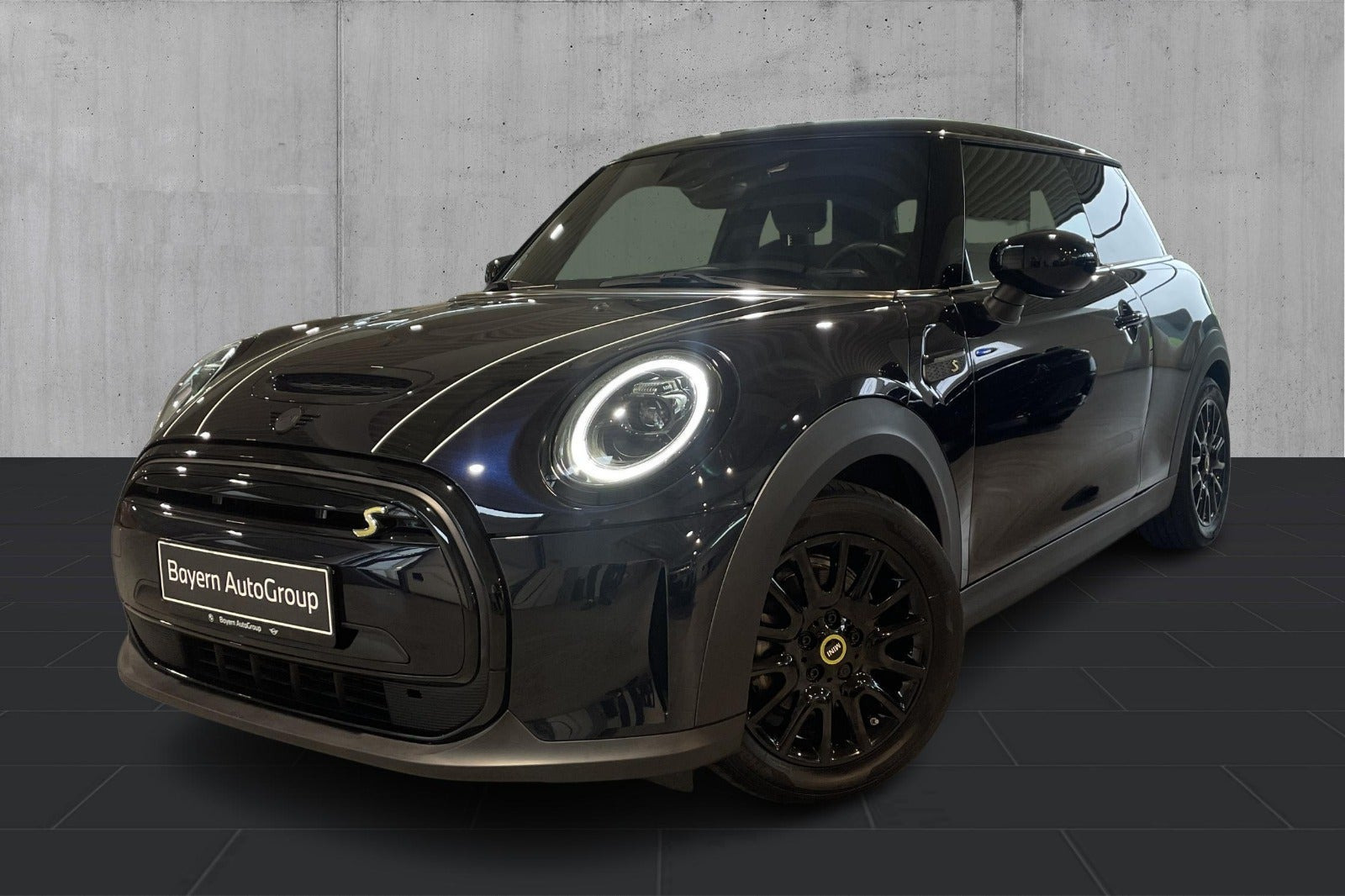 Mini Cooper SE Classic Trim