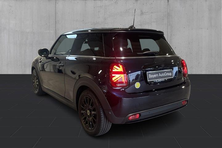 Sort Mini Cooper SE fra 2022