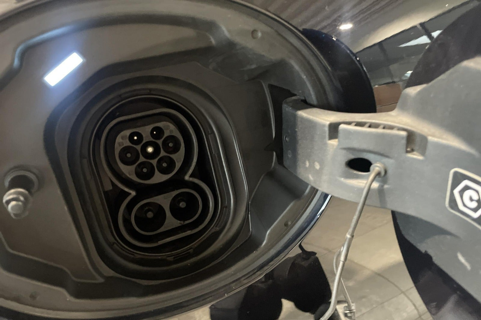 Sort Mini Cooper SE fra 2022