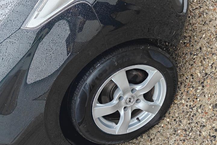 undefined Peugeot 208 fra 2018