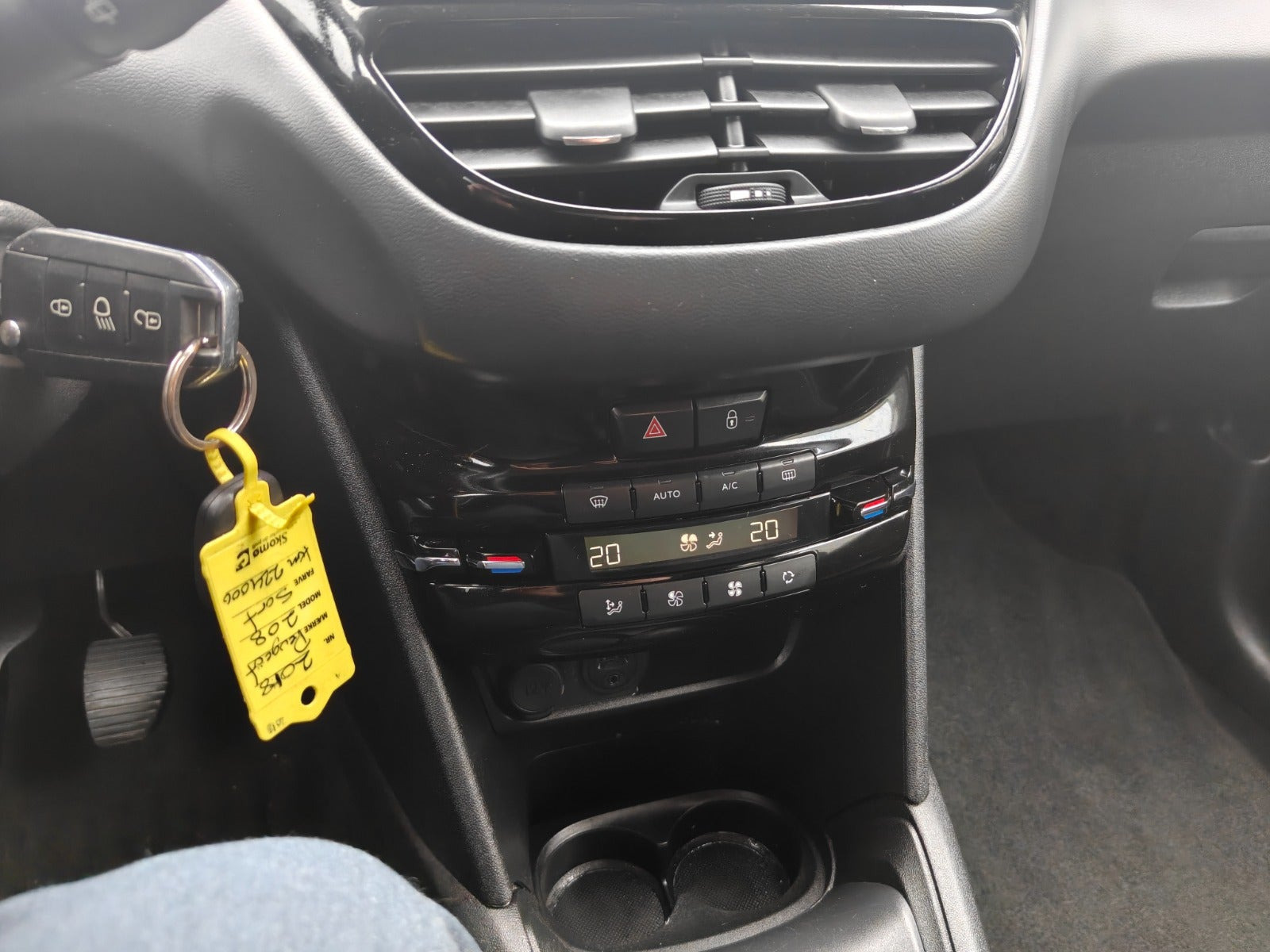 undefined Peugeot 208 fra 2018