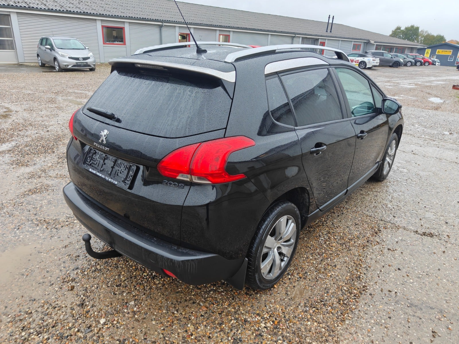 Gul Peugeot 2008 fra 2013