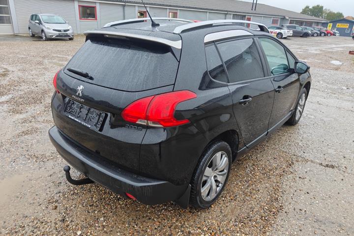 Gul Peugeot 2008 fra 2013