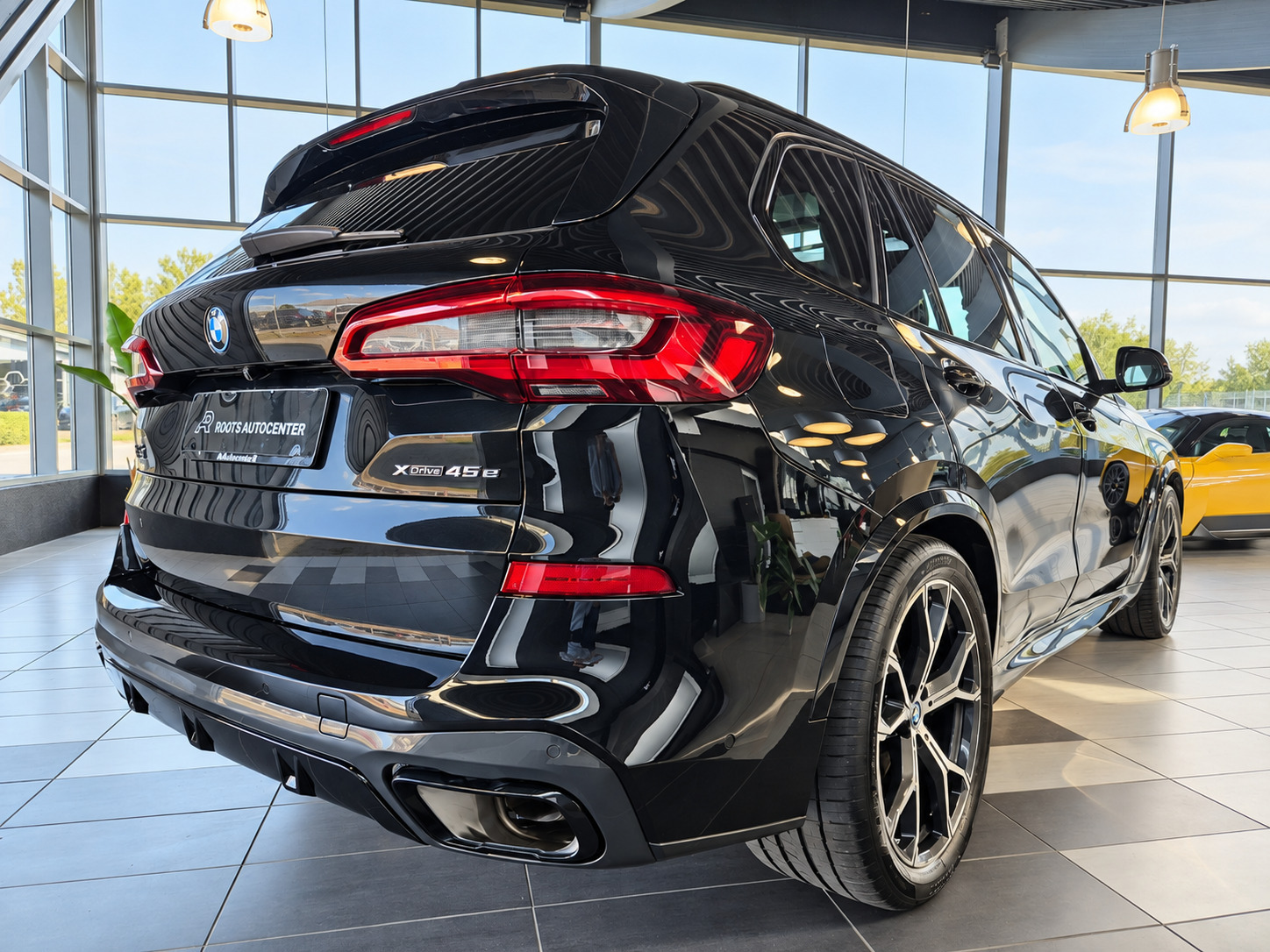 Sort BMW X5 fra 2022
