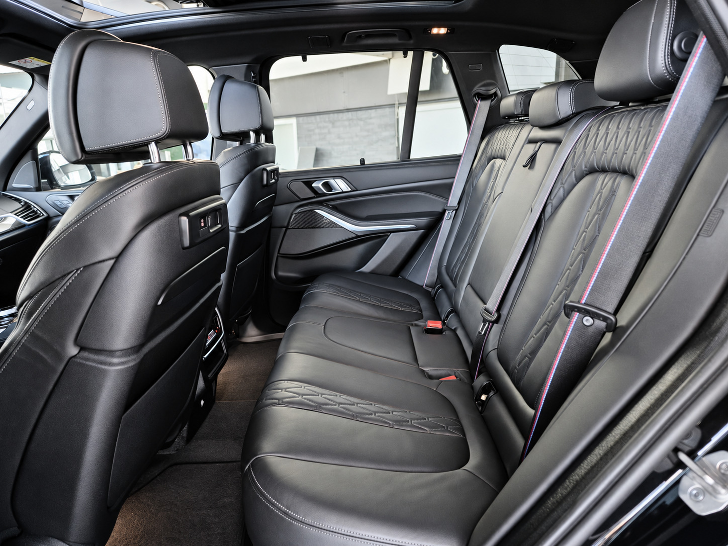 Sort BMW X5 fra 2022