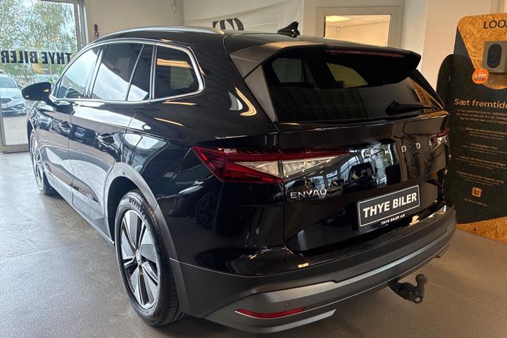 Sort Skoda Enyaq fra 2023