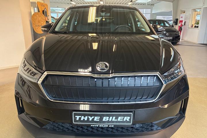 Sort Skoda Enyaq fra 2023