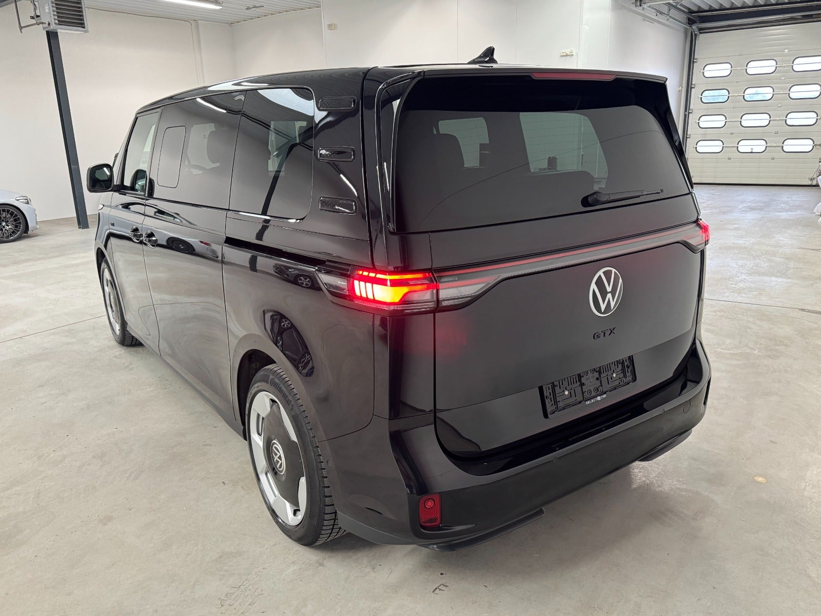 Sort VW ID.Buzz fra 2025