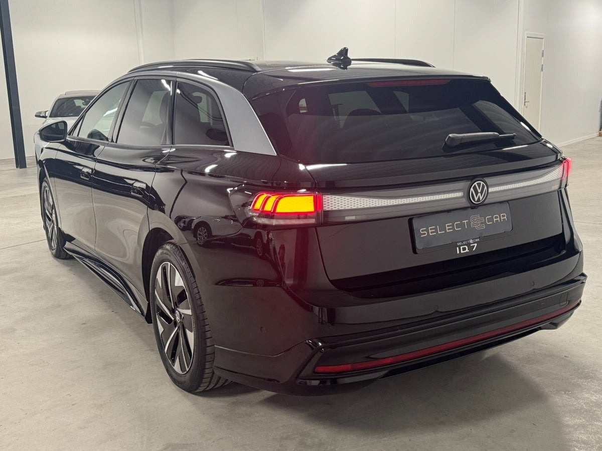 Sort VW ID.7 fra 2025