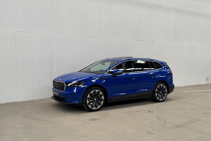 Blå Skoda Enyaq fra 2022