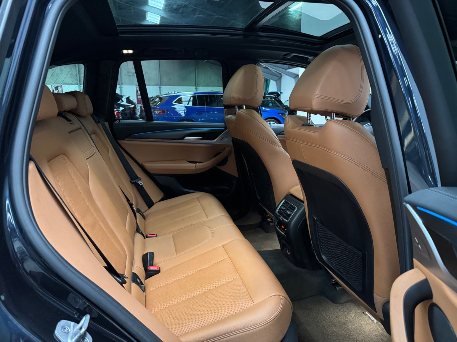 Sort BMW iX3 fra 2022
