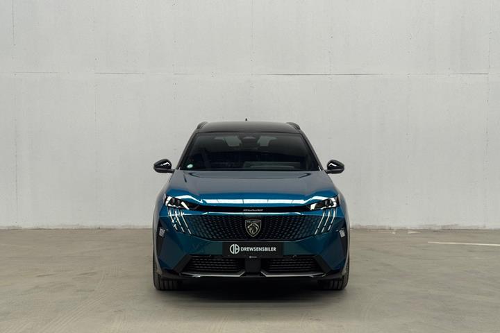 Blå Peugeot e-5008 fra 2025