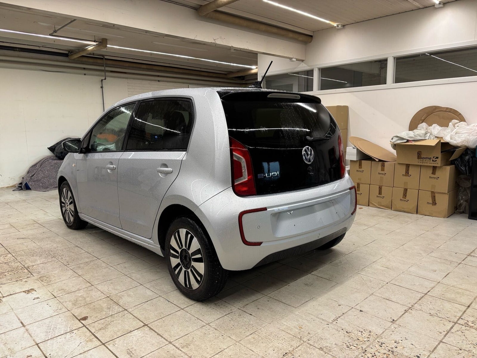 Sølv VW E-UP! fra 2014