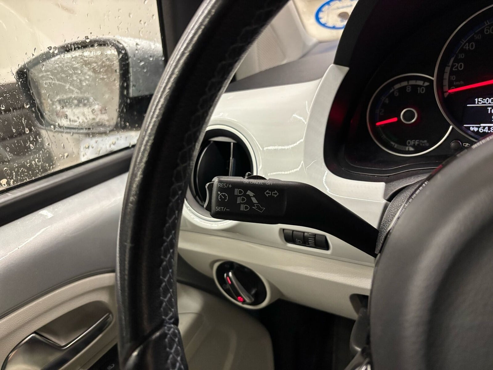 Sølv VW E-UP! fra 2014