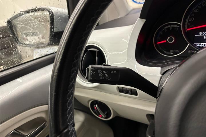 Sølv VW E-UP! fra 2014