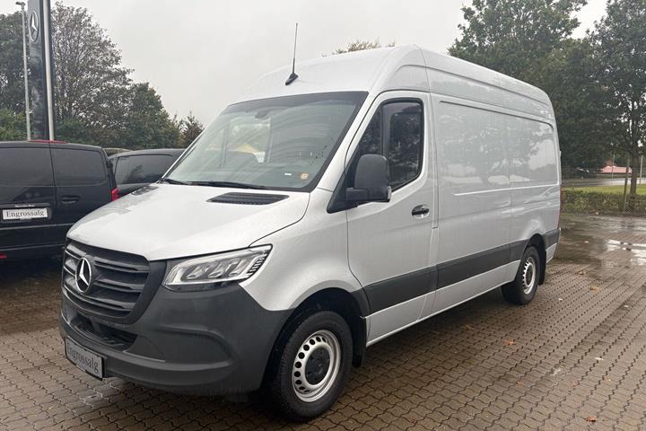 Sølv Mercedes Sprinter 316 fra 2020