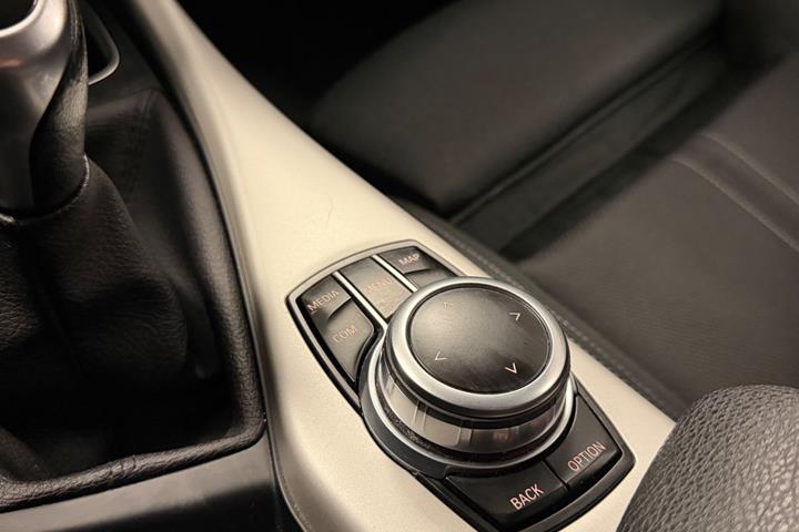Hvid BMW 118d fra 2019