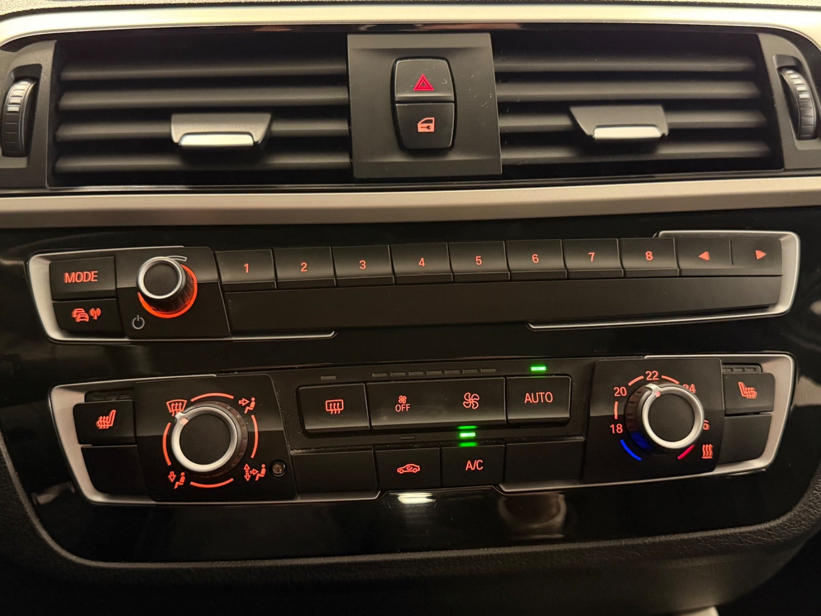 Hvid BMW 118d fra 2019