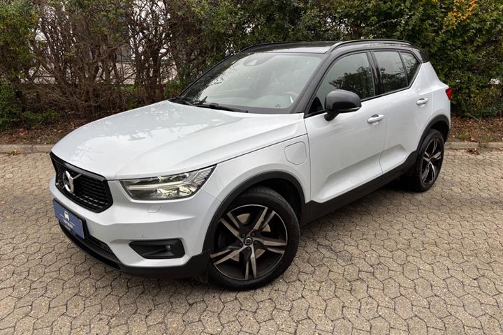 Grøn Volvo XC40 fra 2021