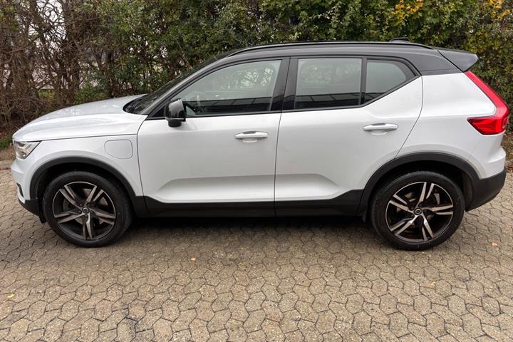Grøn Volvo XC40 fra 2021