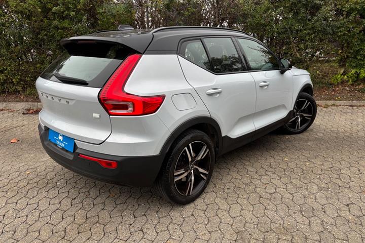 Grøn Volvo XC40 fra 2021
