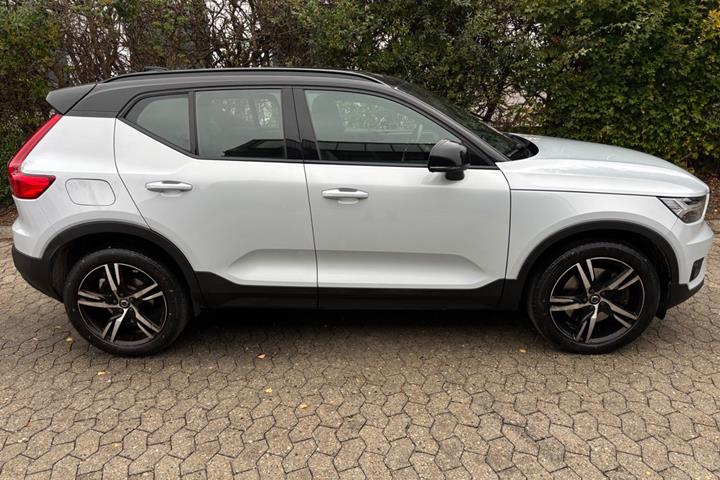Grøn Volvo XC40 fra 2021