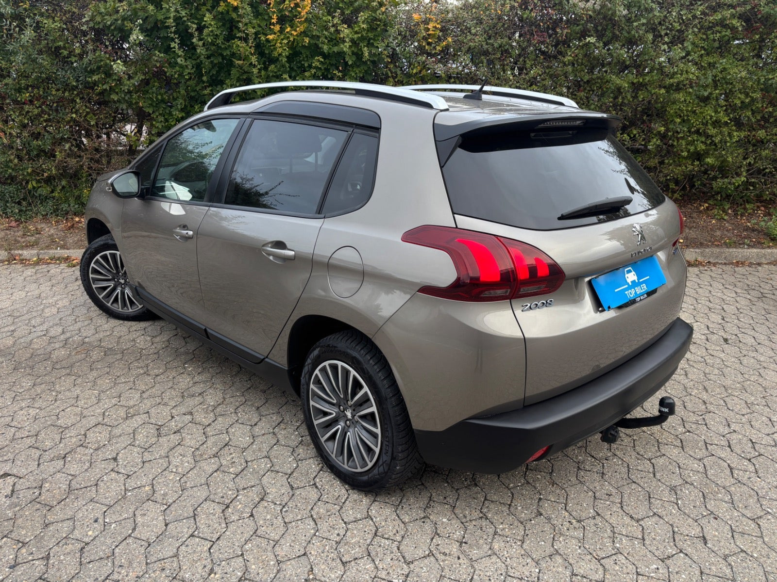 undefined Peugeot 2008 fra 2017
