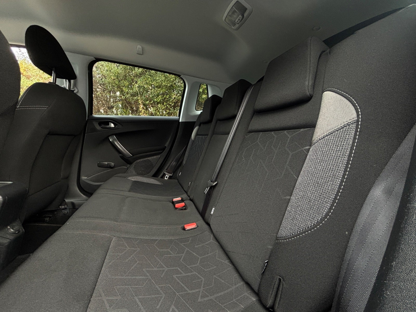undefined Peugeot 2008 fra 2017