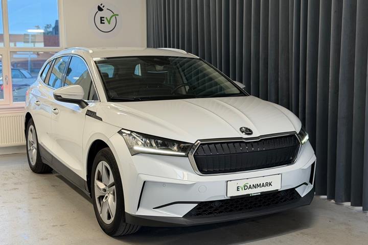 Hvid Skoda Enyaq fra 2021