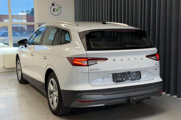 Hvid Skoda Enyaq fra 2021