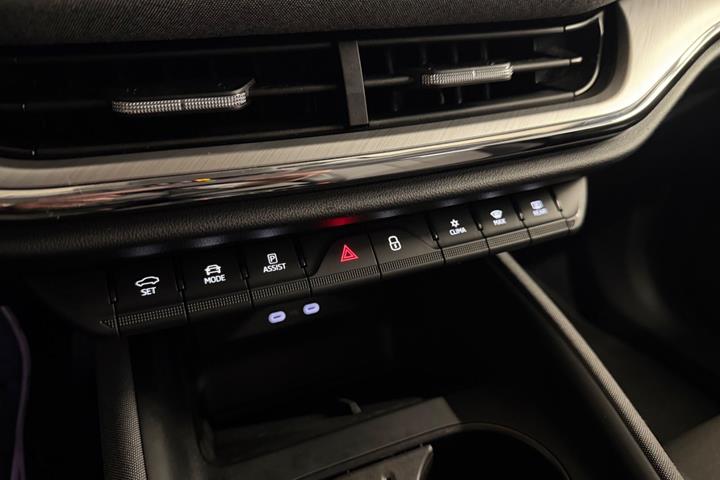 Hvid Skoda Enyaq fra 2021