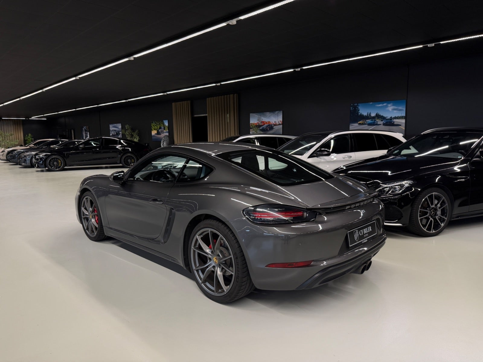 Grå Porsche 718 Cayman S fra 2016