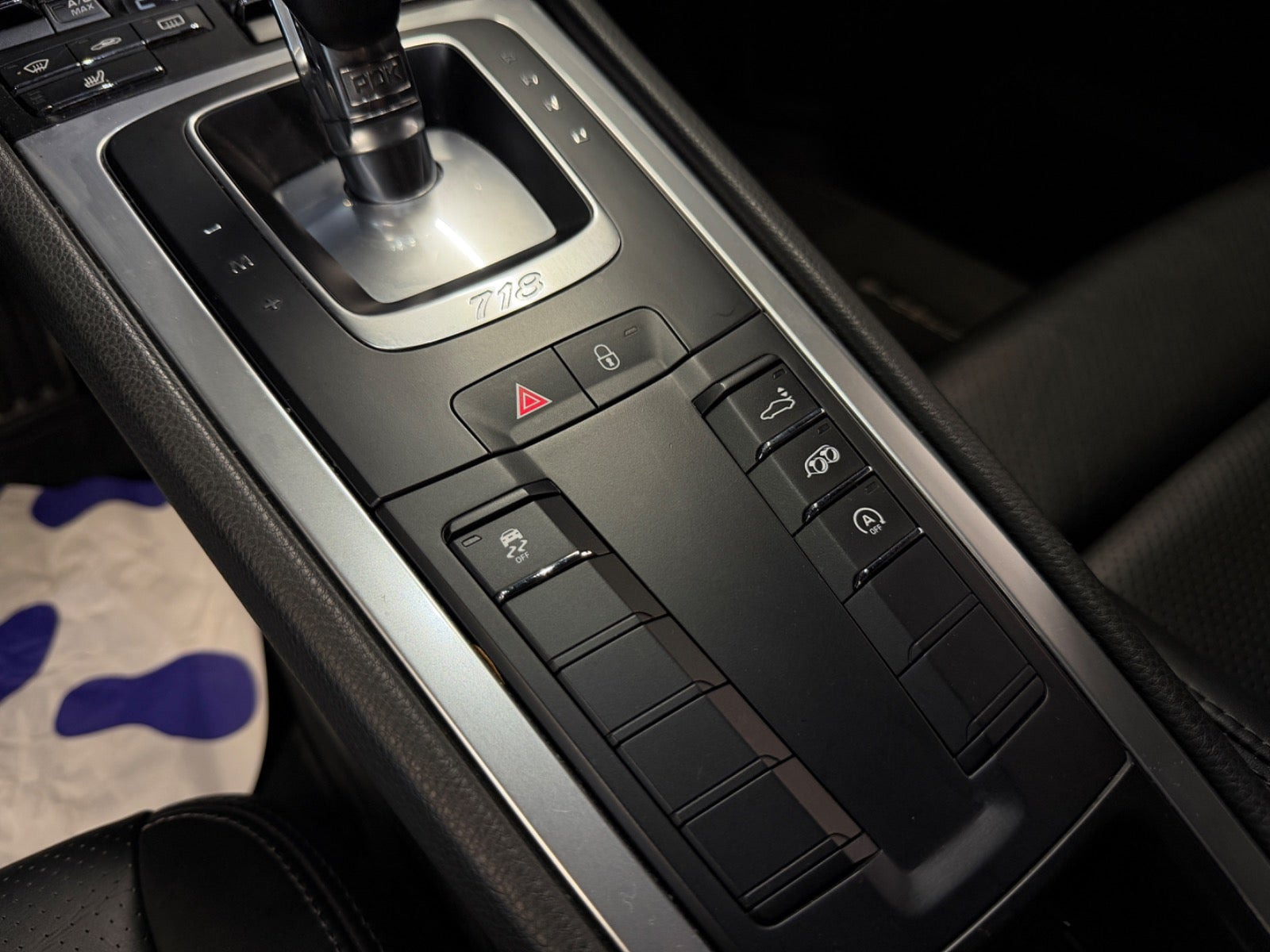 Grå Porsche 718 Cayman S fra 2016