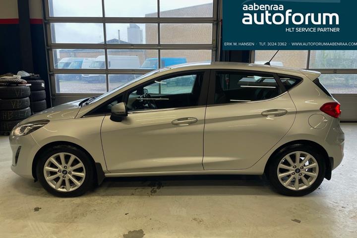 Sølv Ford Fiesta fra 2017