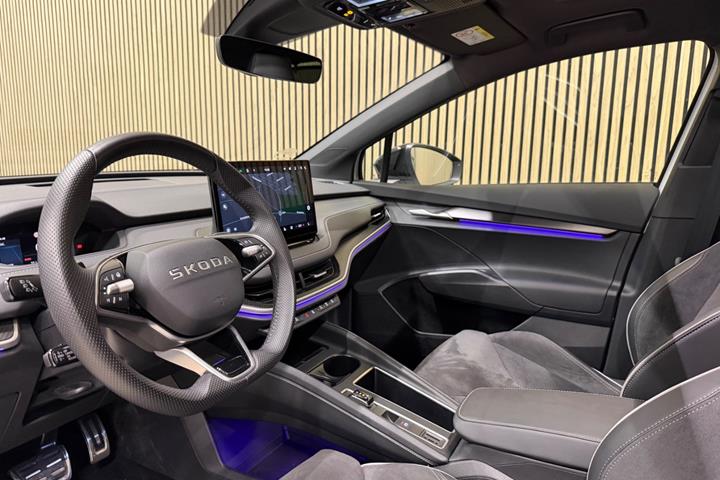 Hvid Skoda Enyaq fra 2026