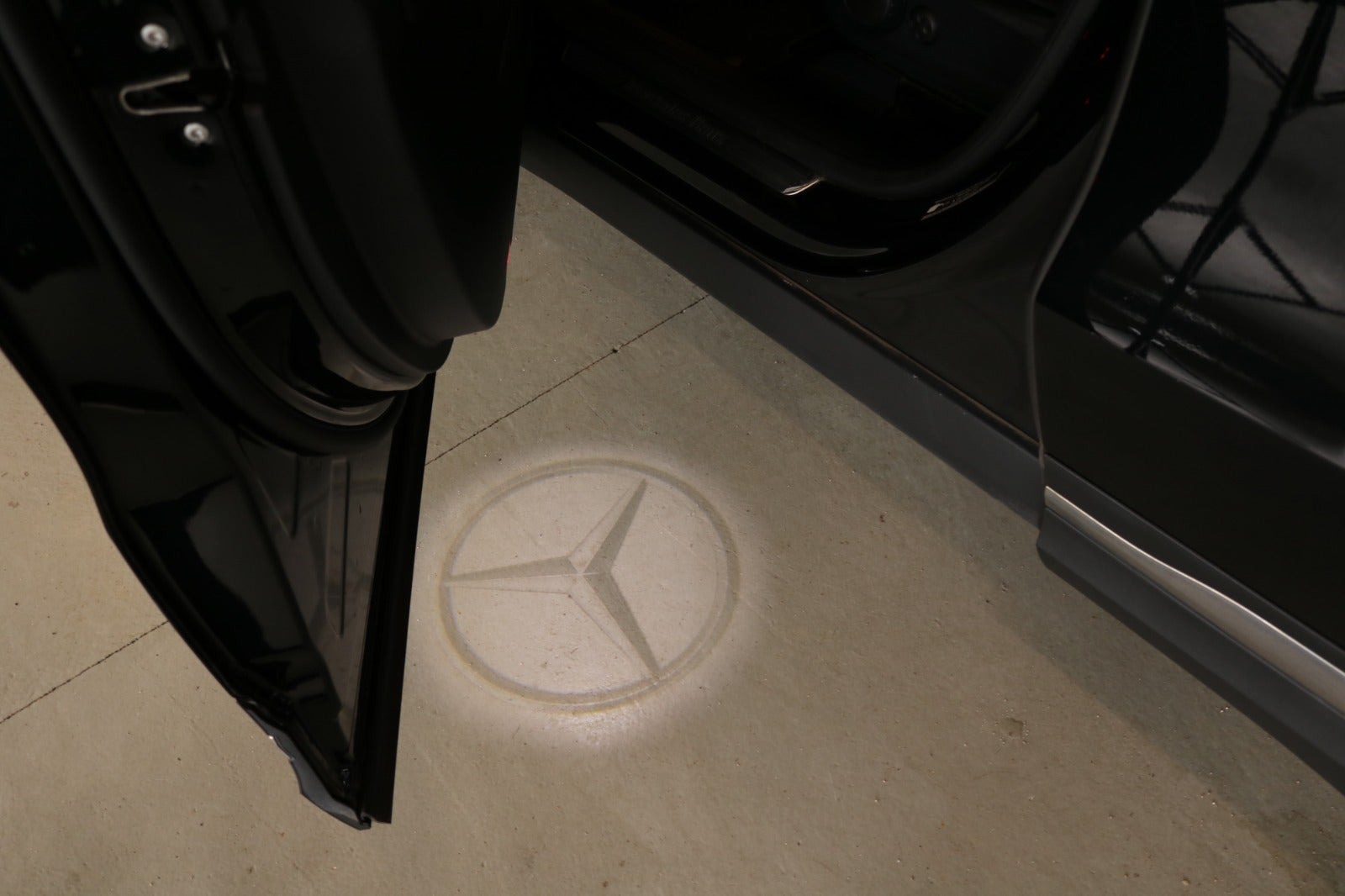 Sort Mercedes EQA250 fra 2022