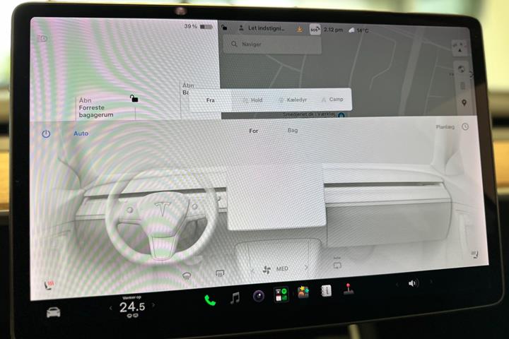 Hvid Tesla Model 3 fra 2020