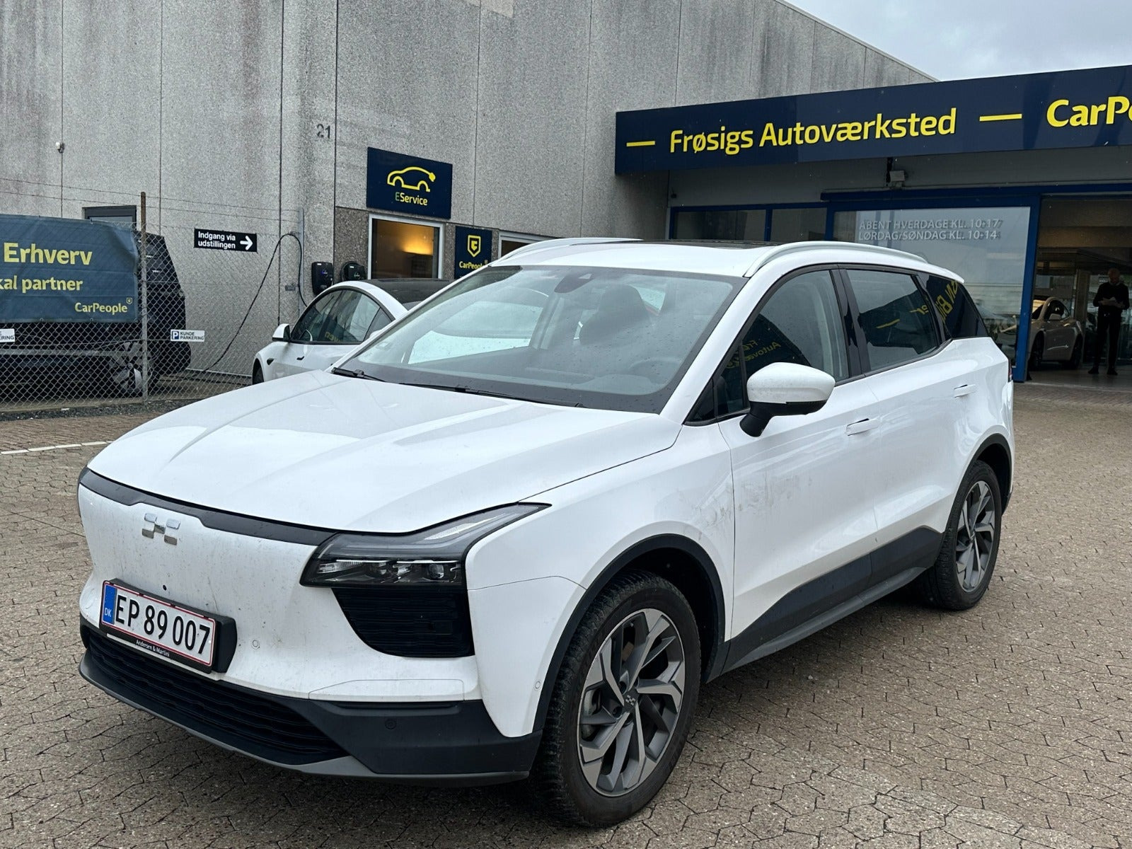 Hvid Aiways U5 fra 2022