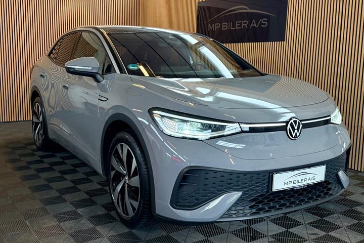 Grå VW ID.5 fra 2024 set udefra