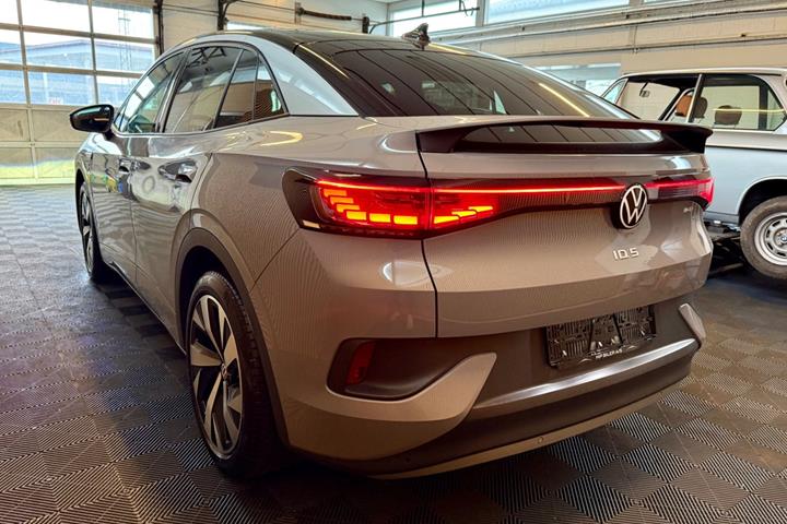Grå VW ID.5 fra 2024