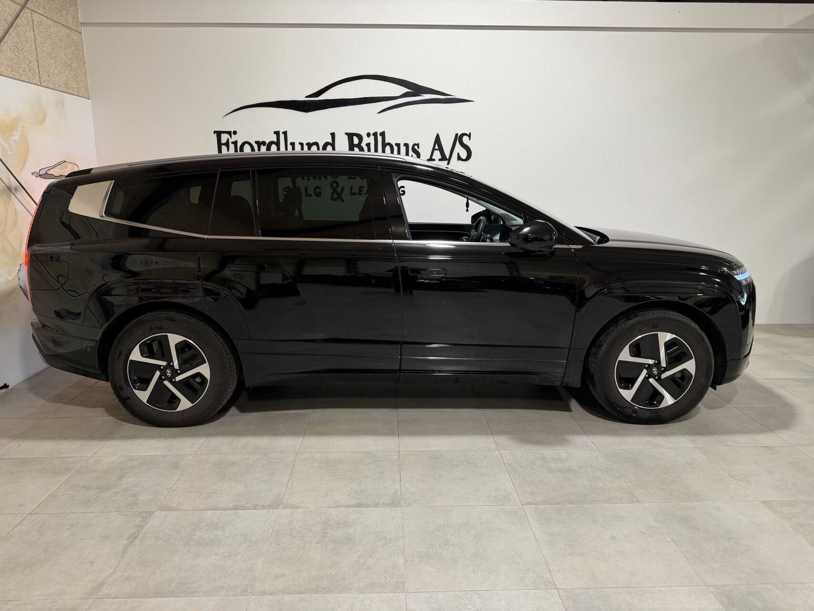 Sort Hyundai Ioniq 9 fra 2026
