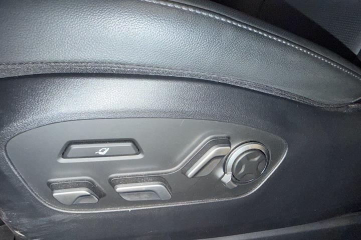Sort Hyundai Ioniq 9 fra 2026
