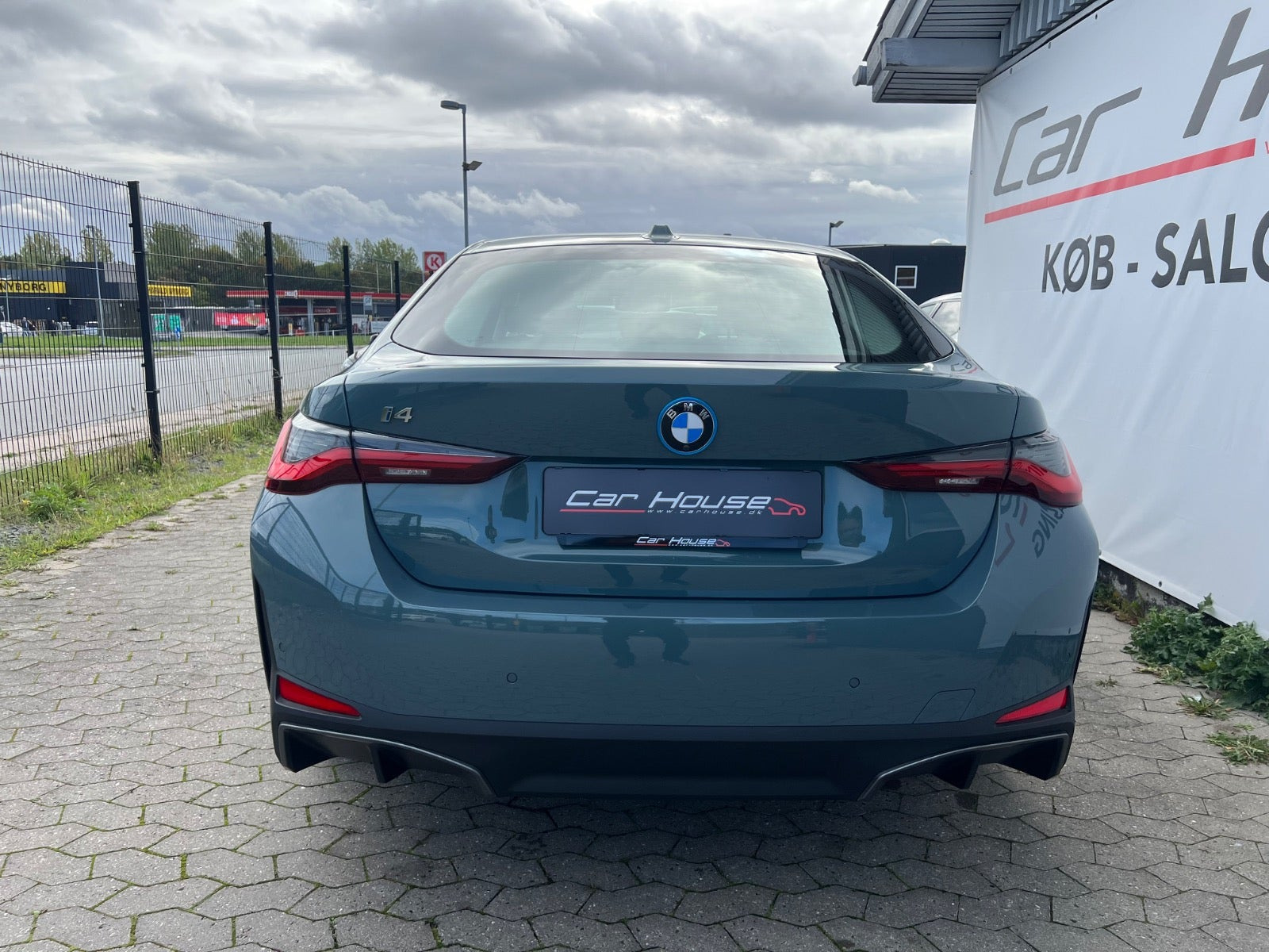 Grøn BMW i4 fra 2025