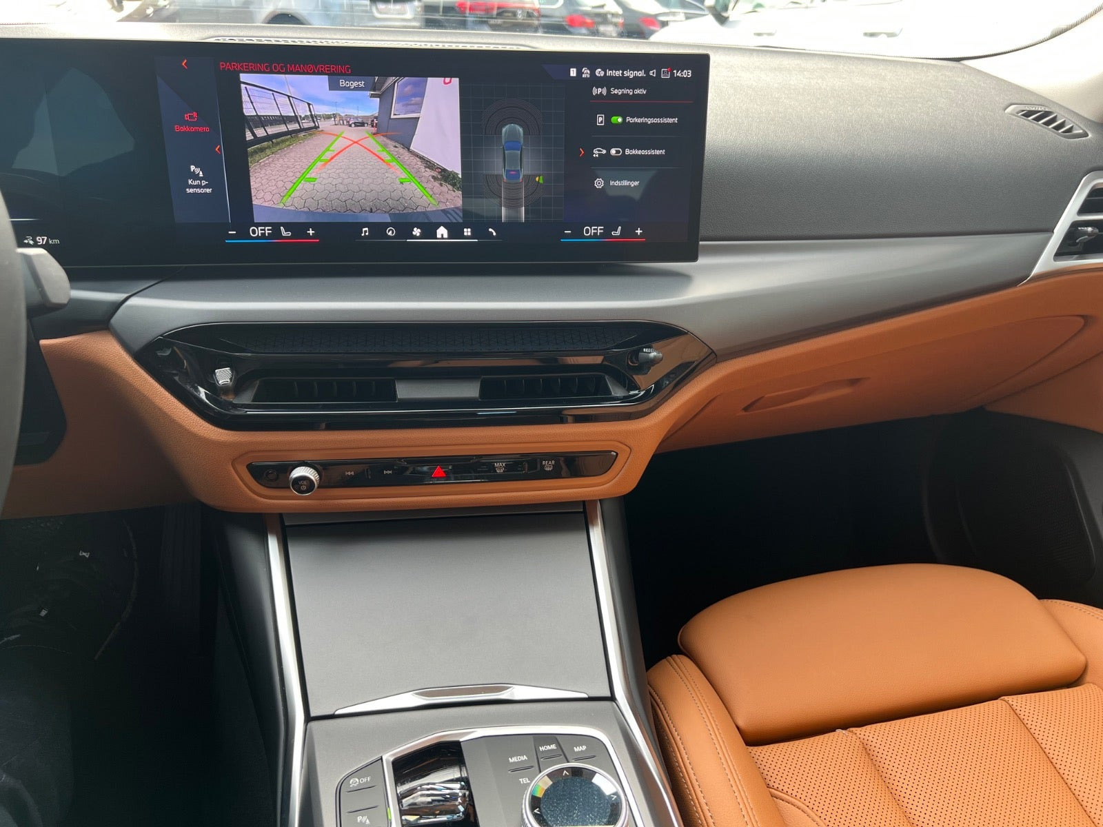 Grøn BMW i4 fra 2025