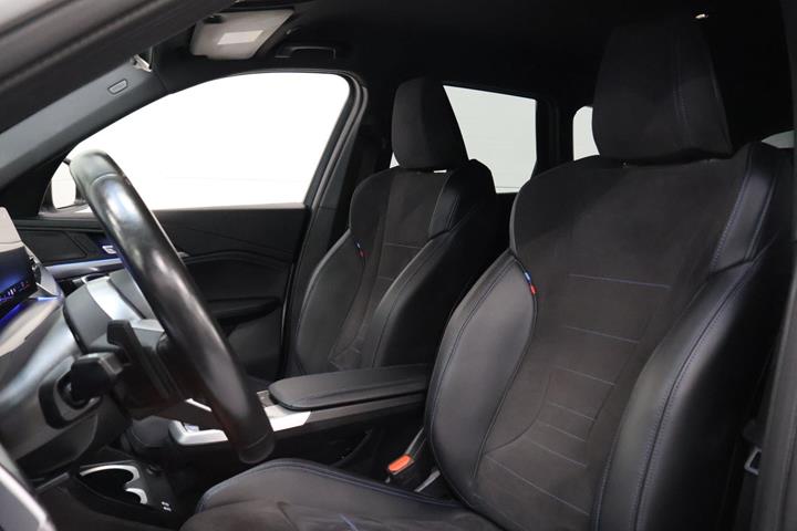 Hvid BMW iX1 fra 2025