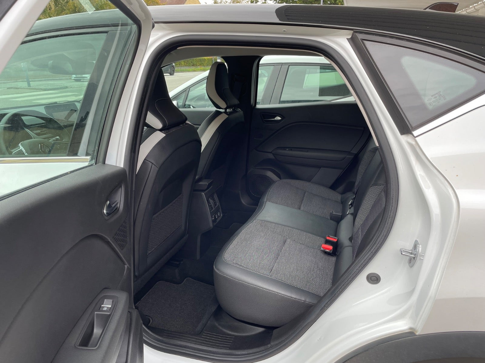 Hvid Renault Captur fra 2020