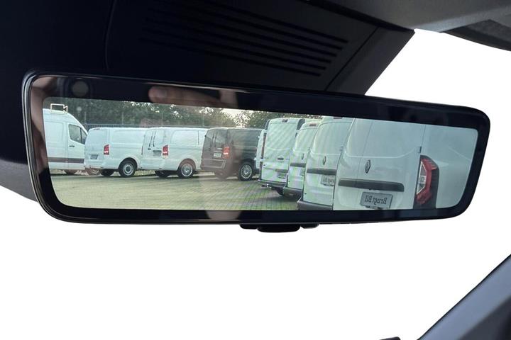 Hvid Renault Master V T35 fra 2026