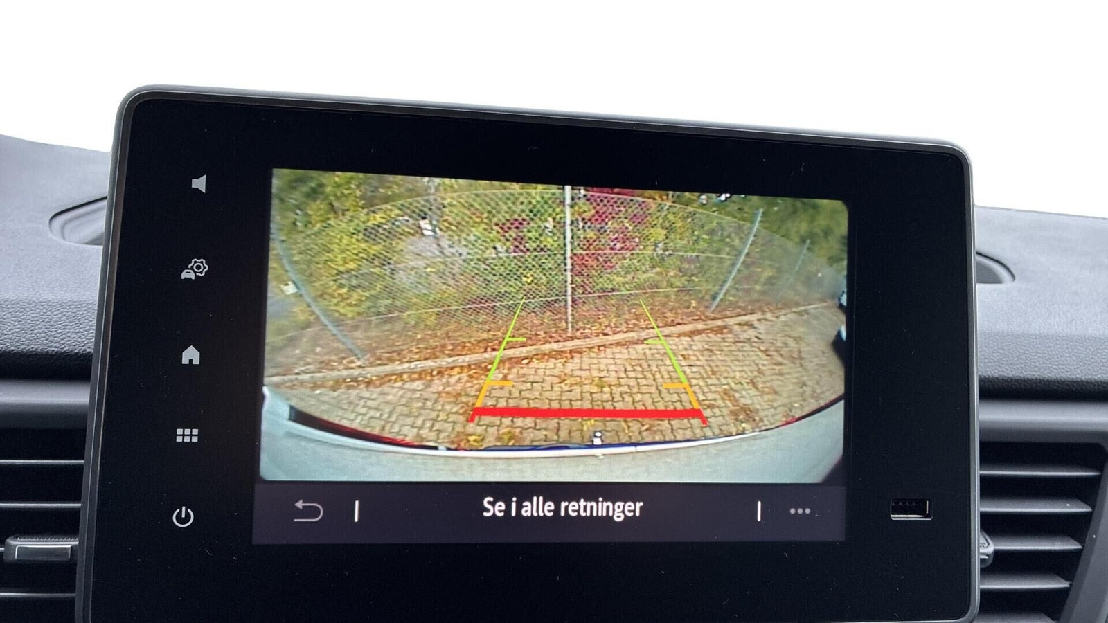 Hvid Renault Trafic fra 2026